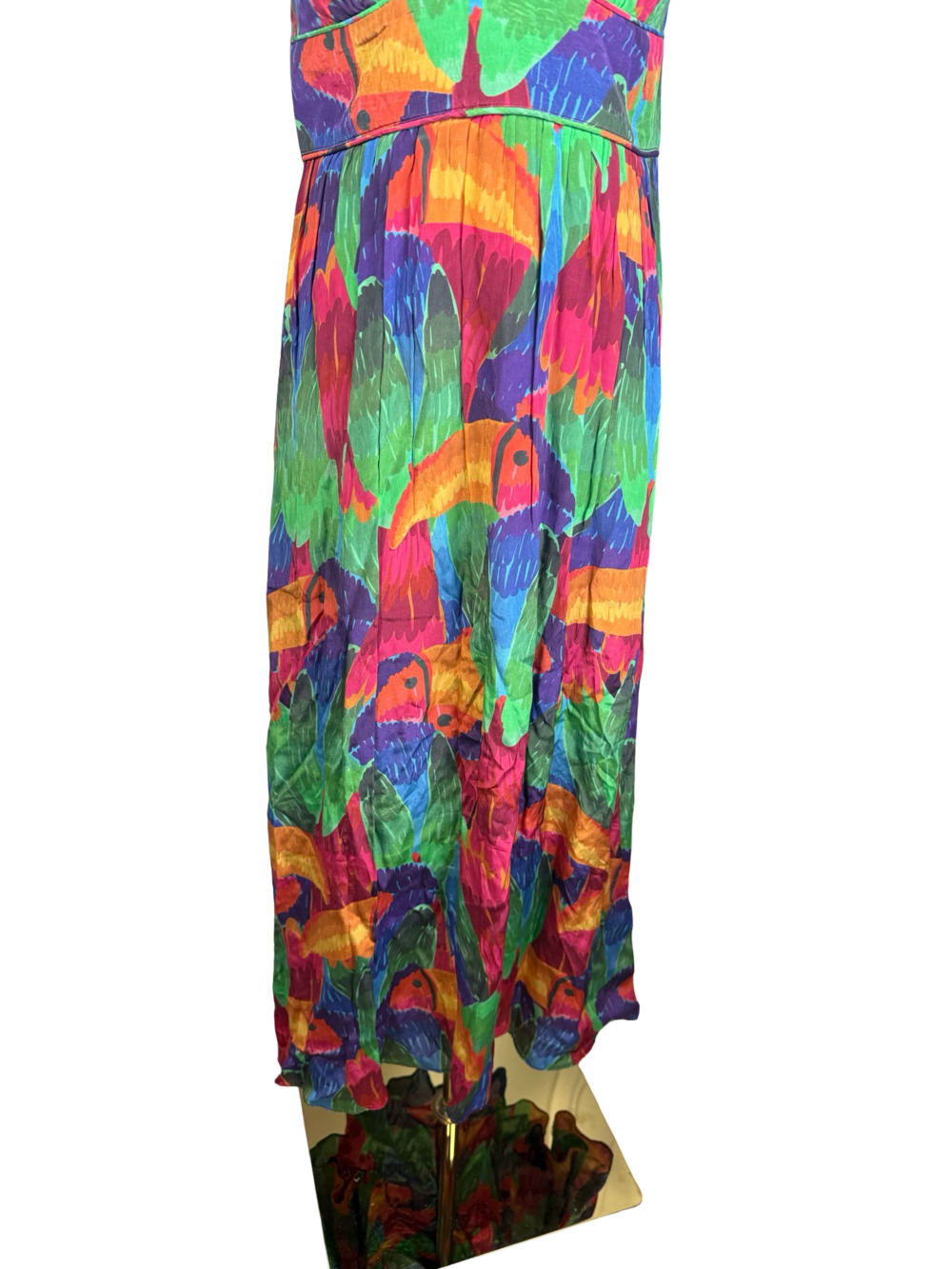 FARM Rio Painted Toucans V-Neck Sleeveless Midi Dress - Picture 4 of 11